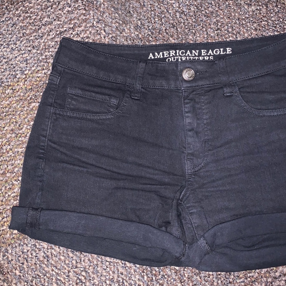 american eagle black midi shorts